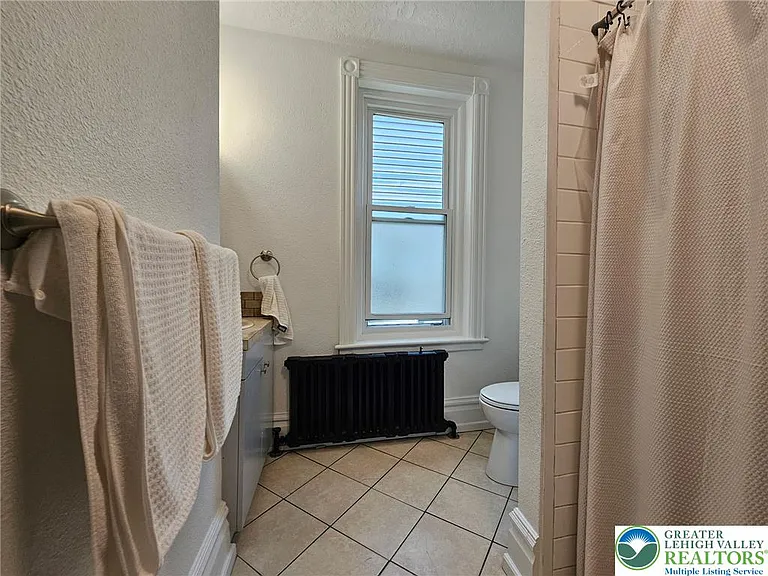 835 W Berwick St — Photo 16