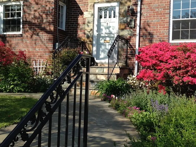 9102 Flower Ave — Photo 2