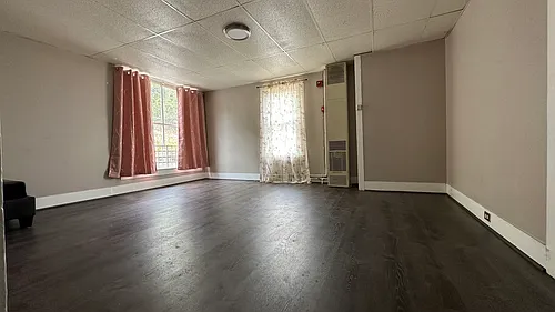 33 N Main St #2 Photo 1