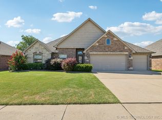 305 E Fargo St, Broken Arrow, OK 74012