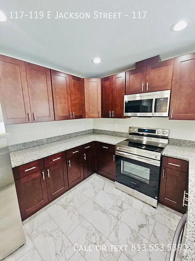 Your Lakeview retreat awaitsNew construction, modern finishes, peaceful lake views at its best. — Photo 3