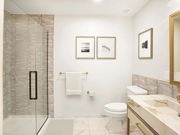 5th image of 327 Roosevelt Way Unit 2301