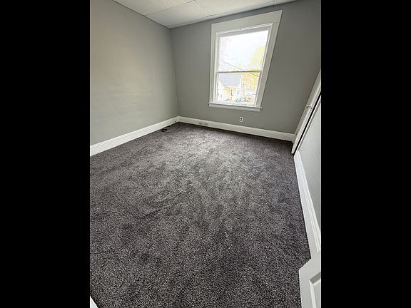 3rd image of 163 Michigan St