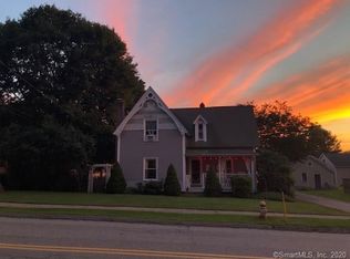 36 Pleasant St, Colchester, CT 06415