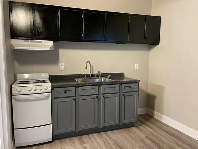 Studio, 450 sqft, $900 — Photo 4