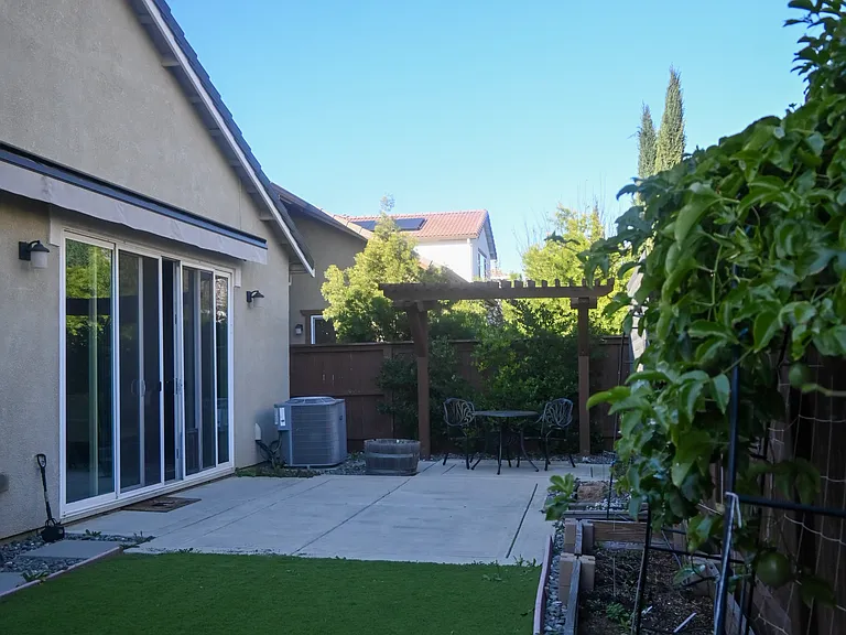 1581 Osborn Dr — Photo 25