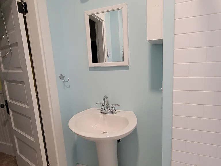 63 Pike St #2 — Photo 10