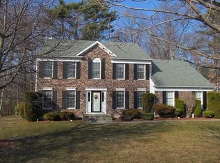 14 Noanet Brook Ln, Franklin, MA 02038