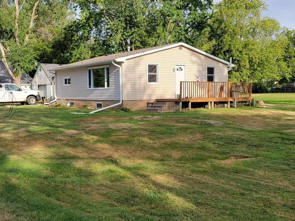 15513 36th Ave, East Moline, IL 61244