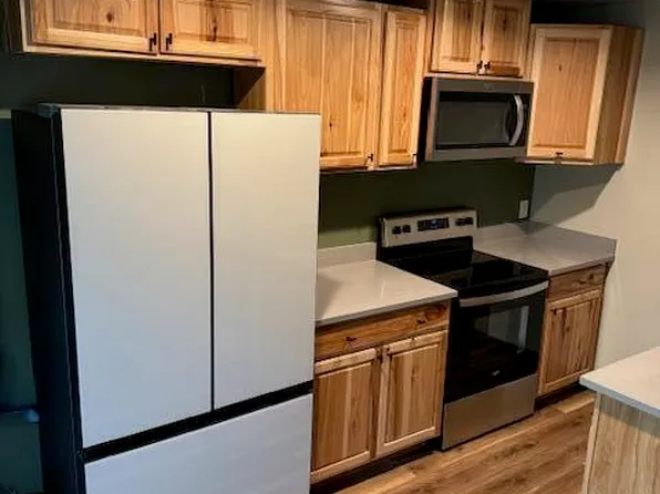 3061 Lois Dr APT 611, Anchorage, AK 99517