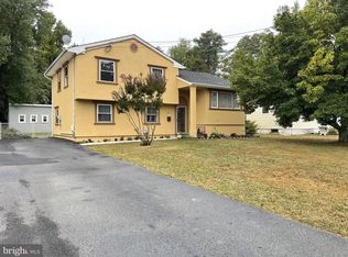 38 Sherbrooke Rd, Ewing, NJ 08638