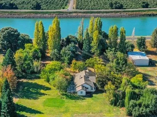 13267 River Rd, Walnut Grove, CA 95690