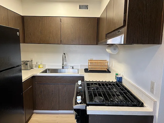 500 Glenwood Cir #2212 — Photo 12