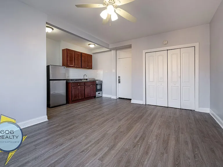 SASH Station Apartments — Photo 6