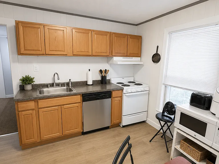 125 W Park Ave #4 — Photo 9