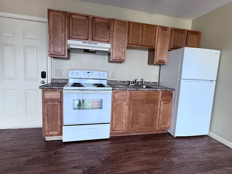 126 Vine St #15 — Photo 2