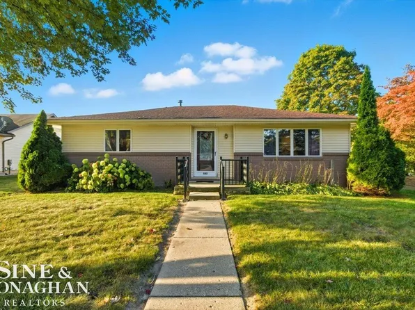 585 Aspen Way, East China, MI 48054