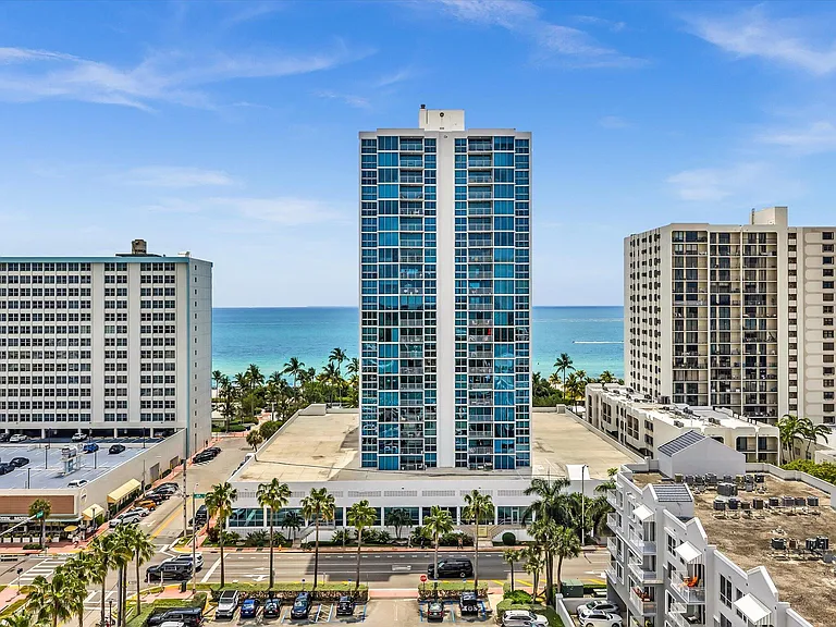 2655 Collins Ave #1710 — Photo 49