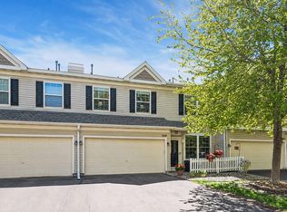 849 Braunworth Ct, Chaska, MN 55318