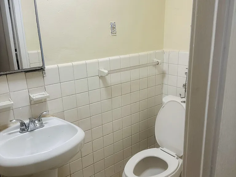 367 Fairview Ave — Photo 12