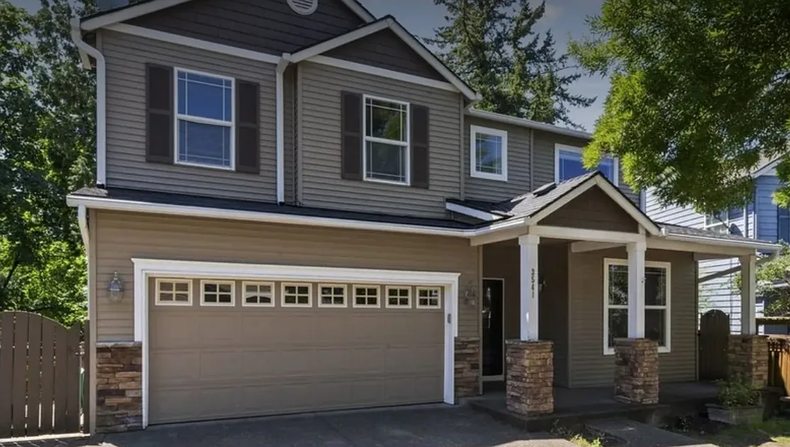 7 bed, 3.5 bath, 4000 sqft, $10,500 — Photo 1