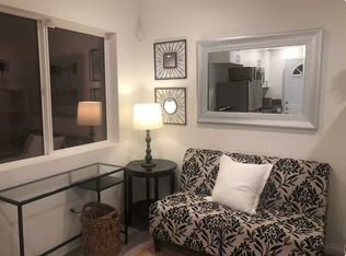 6114 Tampa Ave, Reseda, CA 91335