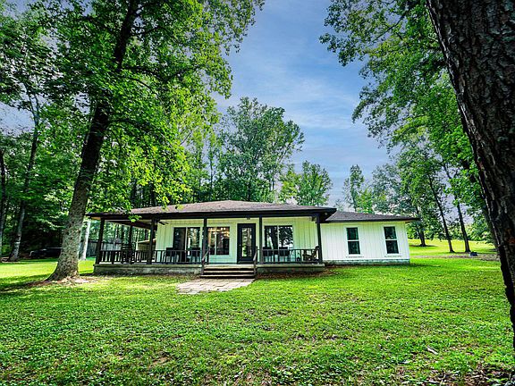 4th image of 215 Lake Bend Shores Dr