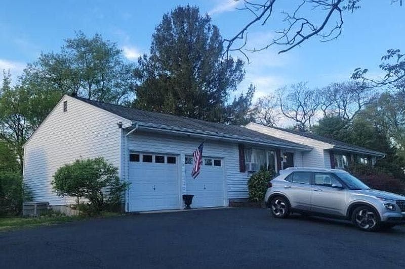 2nd image of 63 Bethany Rd