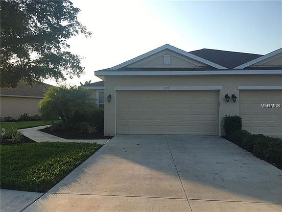 3rd image of 2509 Terracina Dr