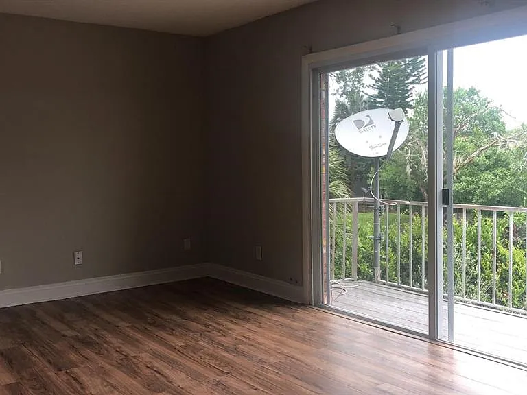 3035 George Mason Ave #D20 — Photo 3