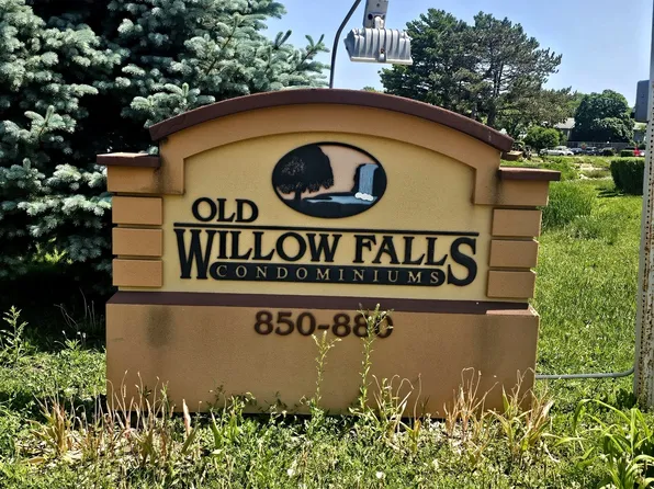 870 E Old Willow Rd APT 259, Prospect Heights, IL 60070