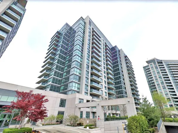 35 Brian Peck Cres #916, Toronto, ON M4G 0A5