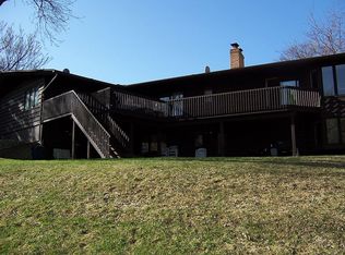 418 Santa Fe Cir, Chanhassen, MN 55317