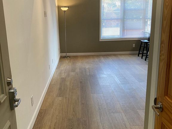4th image of 625 E Broadway #3
