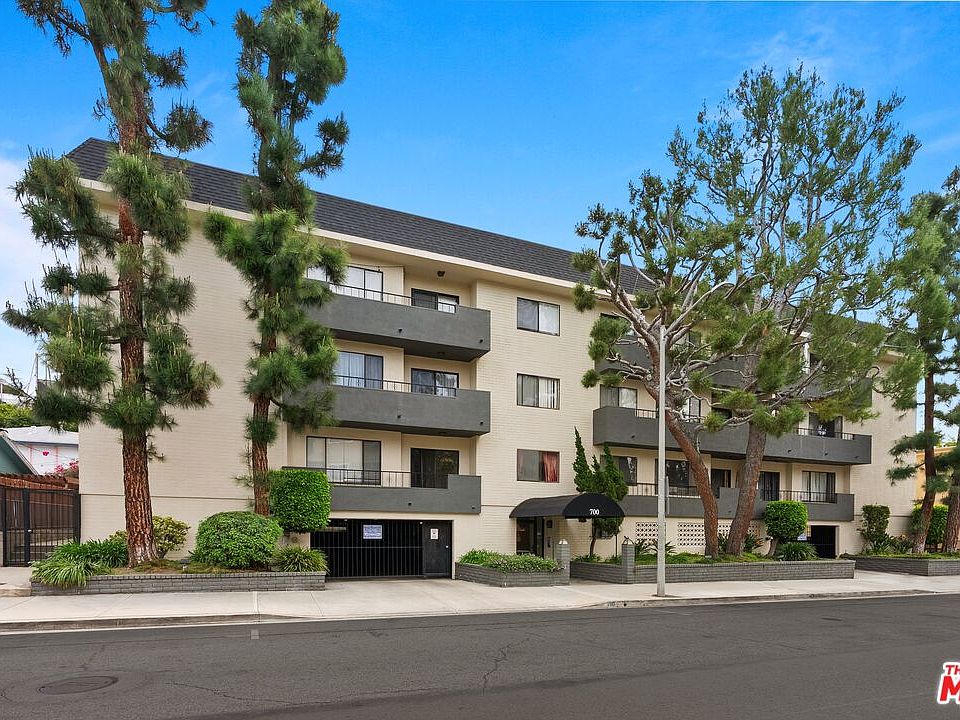 1st image of 700 Westmount Dr APT 107