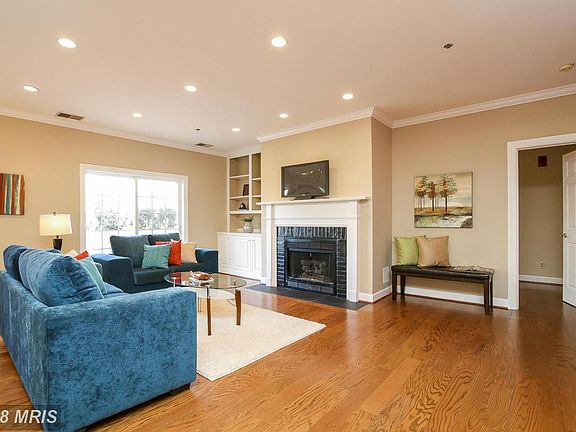 2nd image of 109 Brightwood Club Dr Unit 109