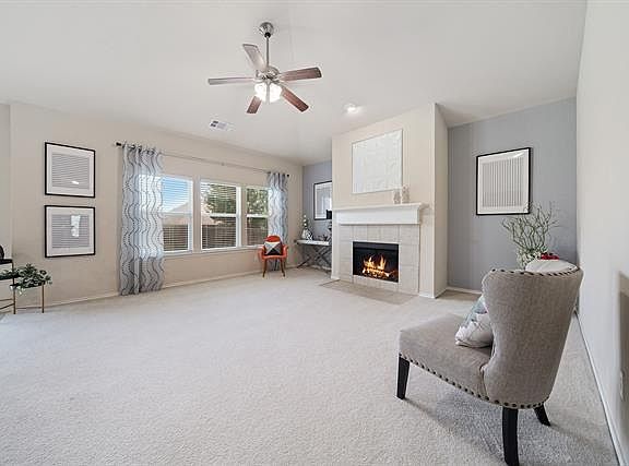 2nd image of 217 Linden Ct