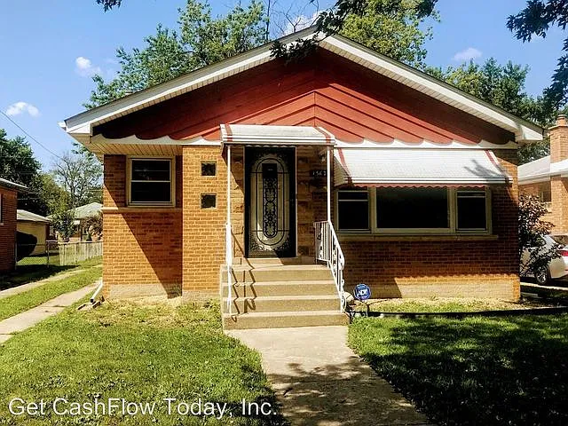 15624 Ellis Ave photo 1