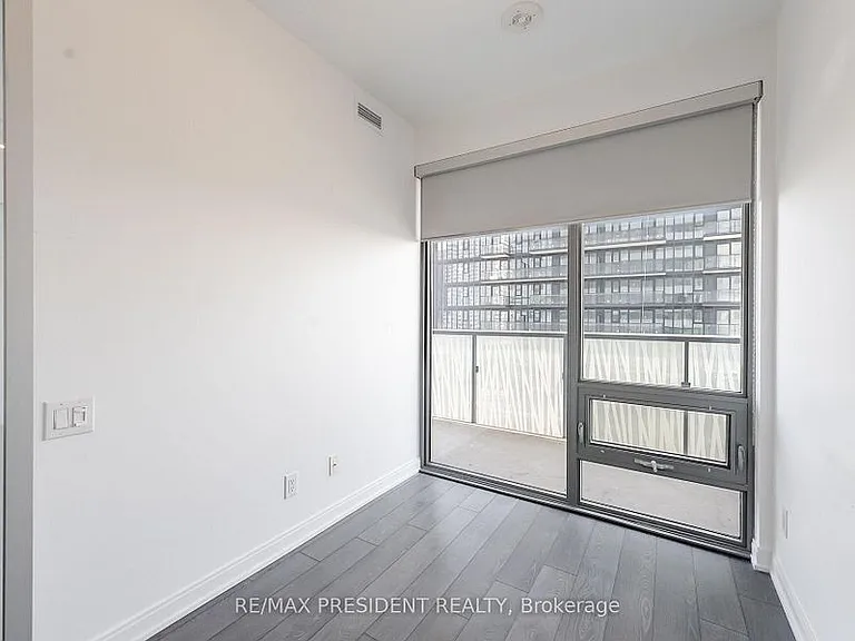 50 Charles St E #2715 — Photo 38