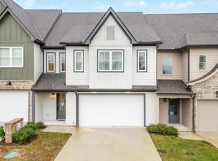 9642 Dutton Ln, Ooltewah, TN 37363