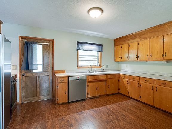 4th image of 3902 McCalley Pl SW #R