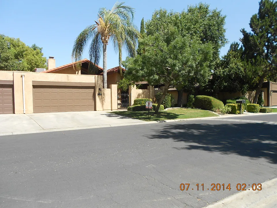 6901 Courtside Cir #31