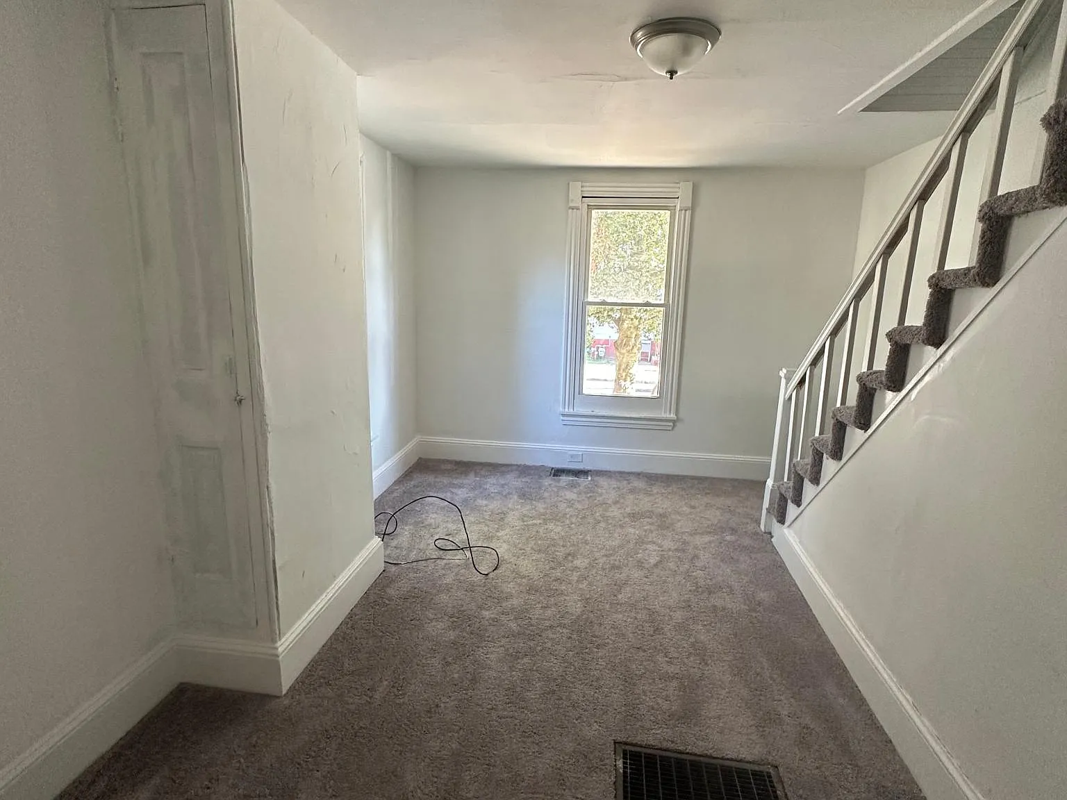 2 bed, 900 sqft, $1,550 — Photo 3