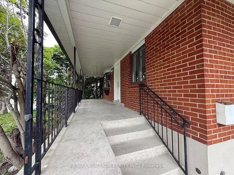 223 Pleasant Ave #MAIN AND UPPER — Photo 2