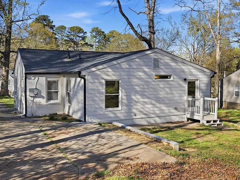 2583 Joyce Ave — Photo 26