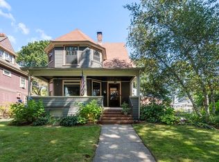 25 Meredith St, West Roxbury, MA 02132