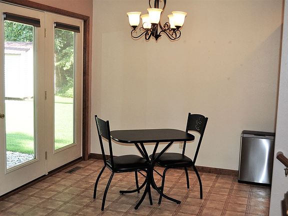 4th image of 30176 Wyndtree Blvd