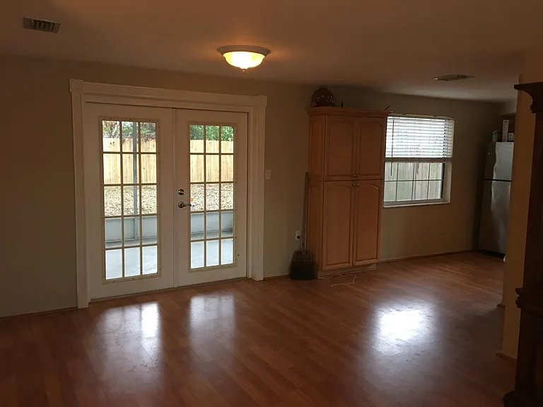 1400 Brixton Ln — Photo 3