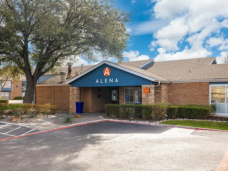 Alena Apartments — Photo 16