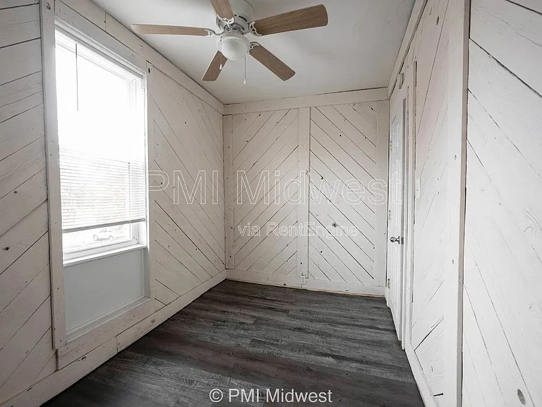 411.5 S East St — Photo 10